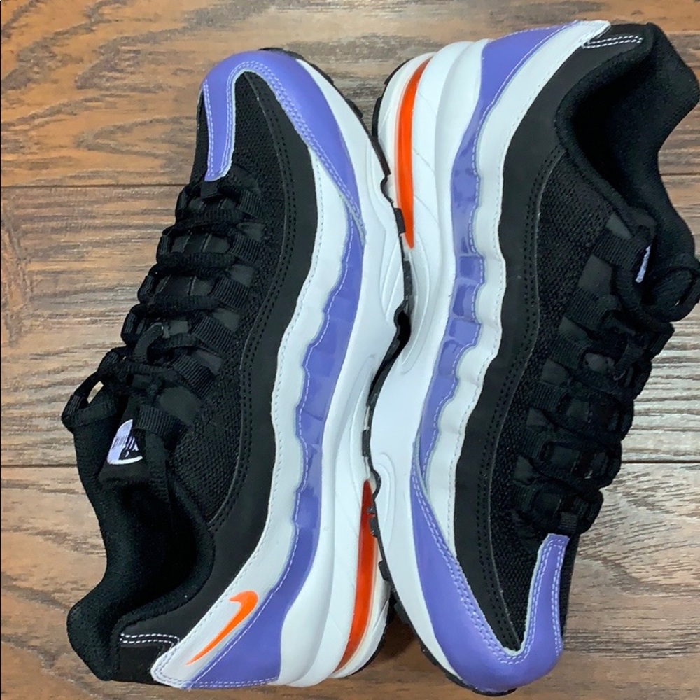 NIKE AIR MAX ‘95 LE (GS) black/total orange - Picture 7 of 16